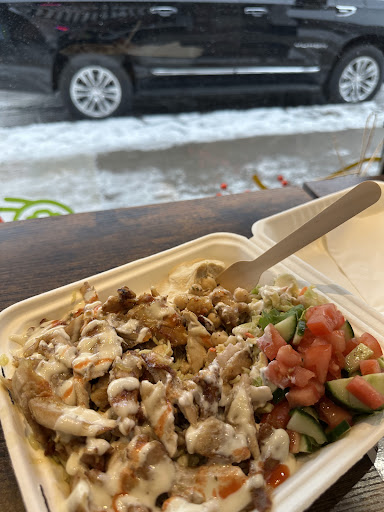 Photo of RG. Kitchen - 5054 Victoria Ave, Niagara Falls, ON L2E 4E1